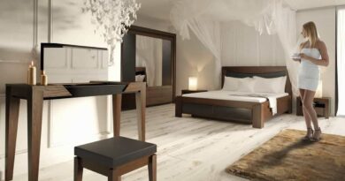 Sypialnia w stylu hotelowym: elegancki wystrój, luksusowe dodatki i komfortowe łóżko